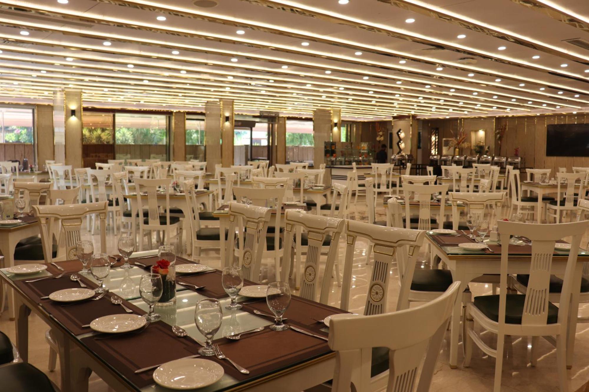 Islamabad Hotel Buitenkant foto