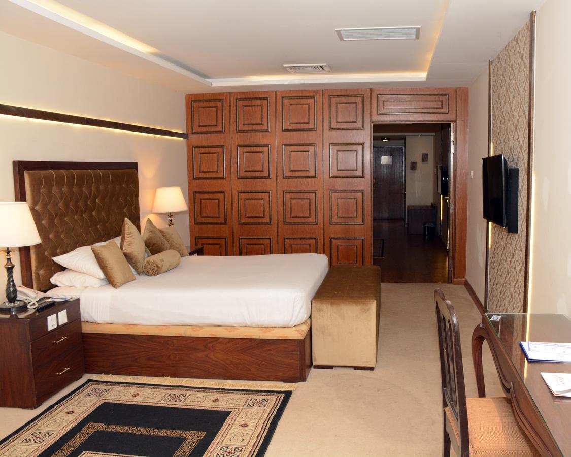 Islamabad Hotel Buitenkant foto