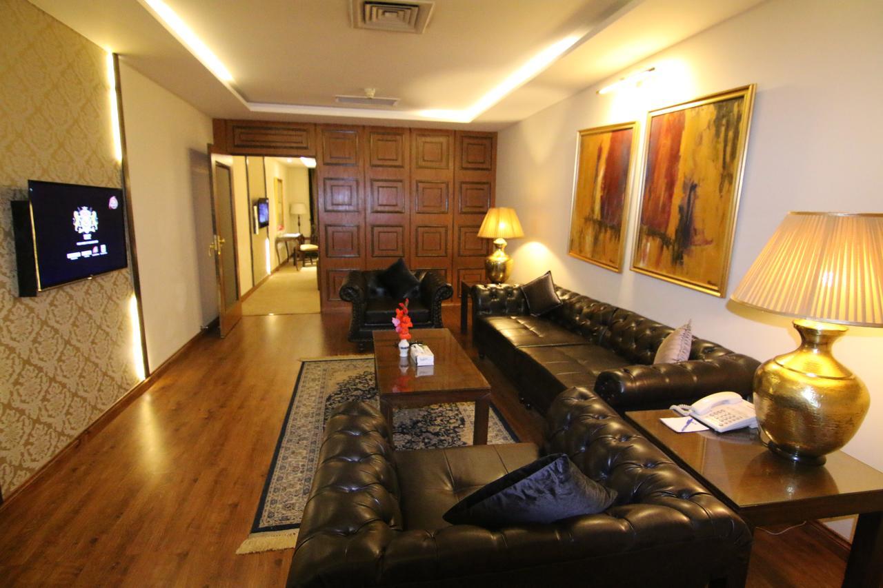 Islamabad Hotel Buitenkant foto