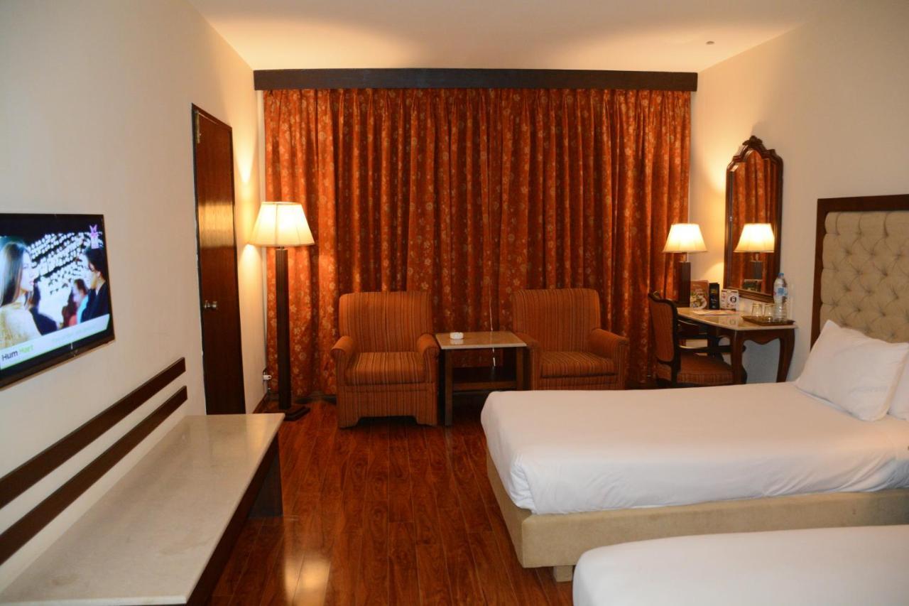 Islamabad Hotel Buitenkant foto